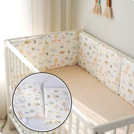 Tour de lit bébé ultra-doux gris motif étoiles, Tour de lit bébé ultra-doux blanc à motifs nuages, Tour de lit bébé ultra-doux palette pastel, Tour de lit bébé ultra-doux côté attaché au lit, Tour de lit bébé ultra-doux vue rapprochée tissu, Tour de lit bébé ultra-doux ensemble décor chambre bébé, Tour de lit bébé ultra-doux coussin assorti, Tour de lit bébé ultra-doux installation facile, Tour de lit bébé ultra-doux motif animaux, Tour de lit bébé ultra-doux vue d’ensemble lit bébé,